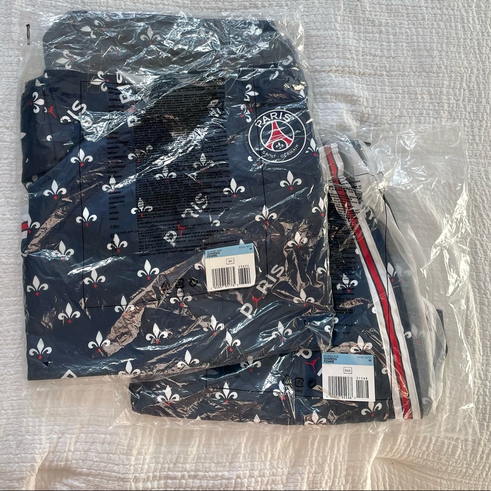 Nike Jordan Brand PSG Paris Saint Germain Shorts and Top Set, Medium, NWT - Picture 12 of 14